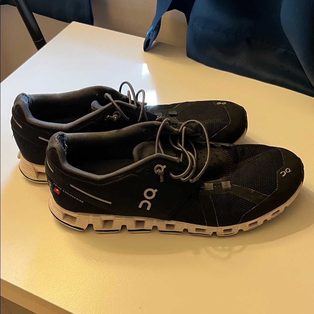 On Running womens  Black and White Athletic Shoes